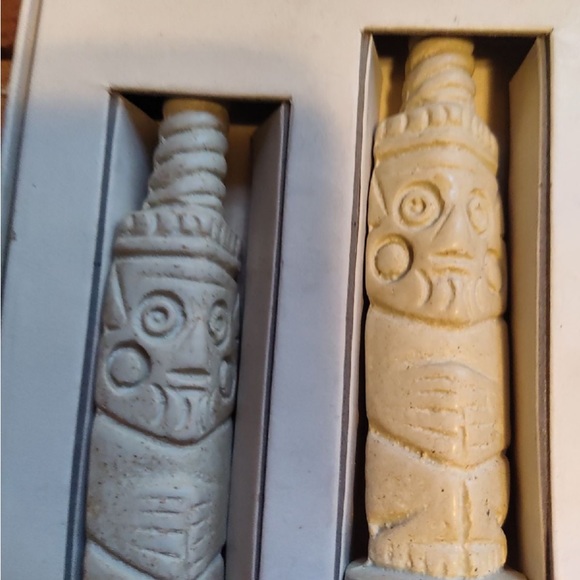 1963 Pre Columbian Indiana Chess Set-carved stone - Picture 8 of 9